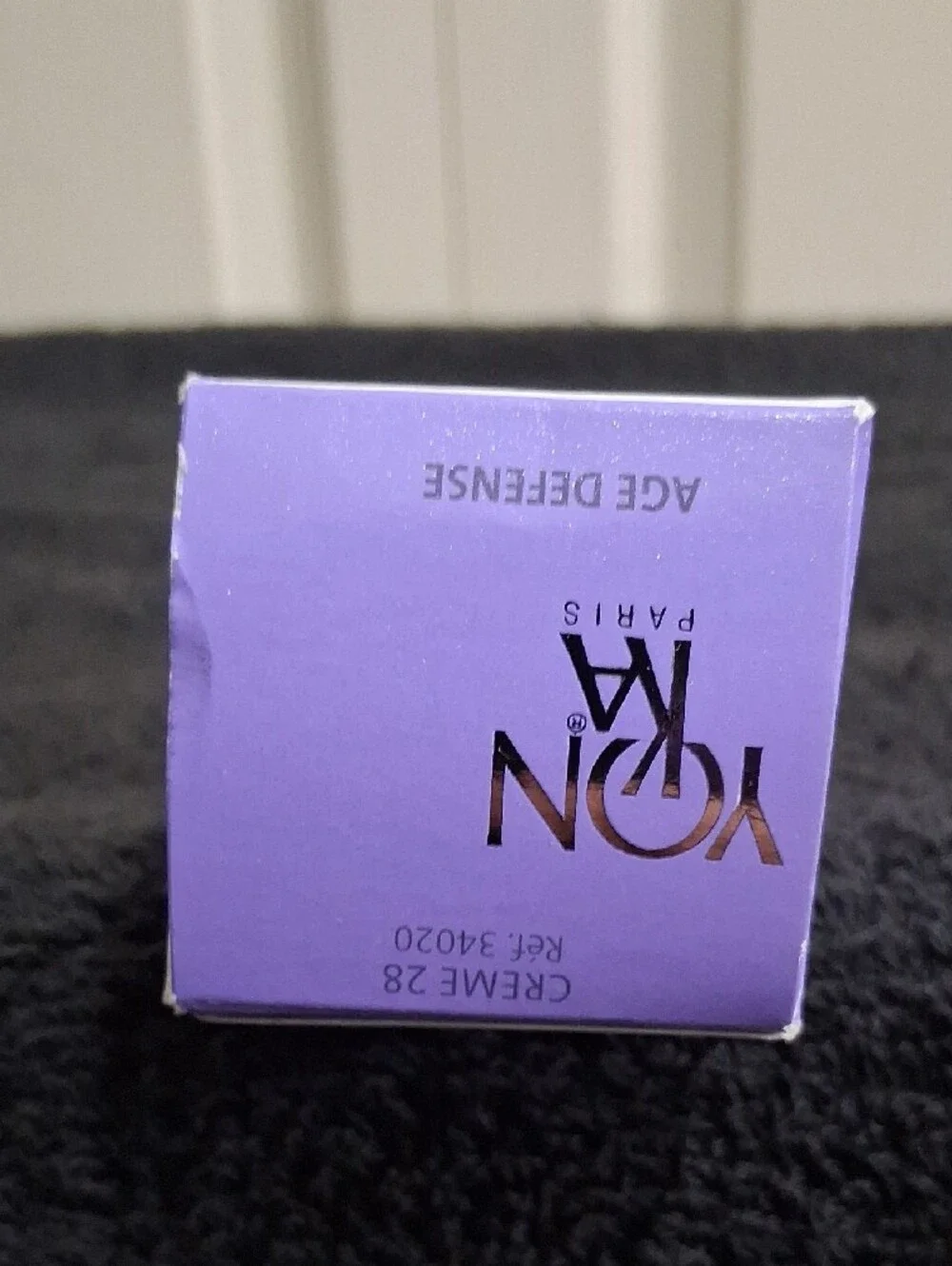 Yon-Ka Creme 28 Age Defemse Hydrating Moisturizer - 50 Ml / 1.79 Fl Oz